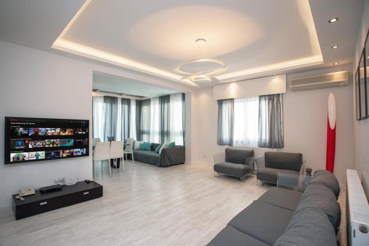 Mayra Seafront Luxury Apartment Limassol Exterior photo