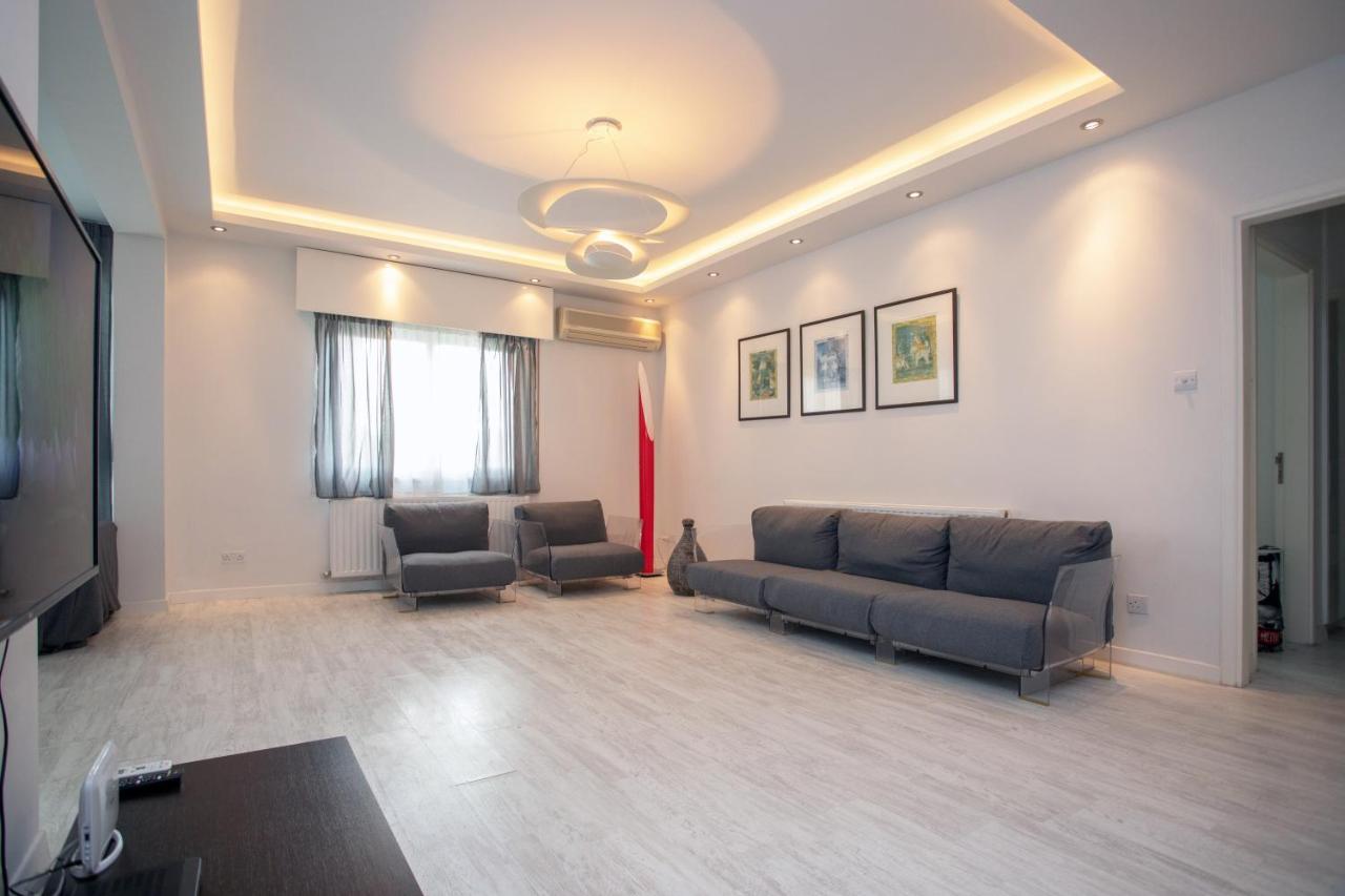 Mayra Seafront Luxury Apartment Limassol Exterior photo