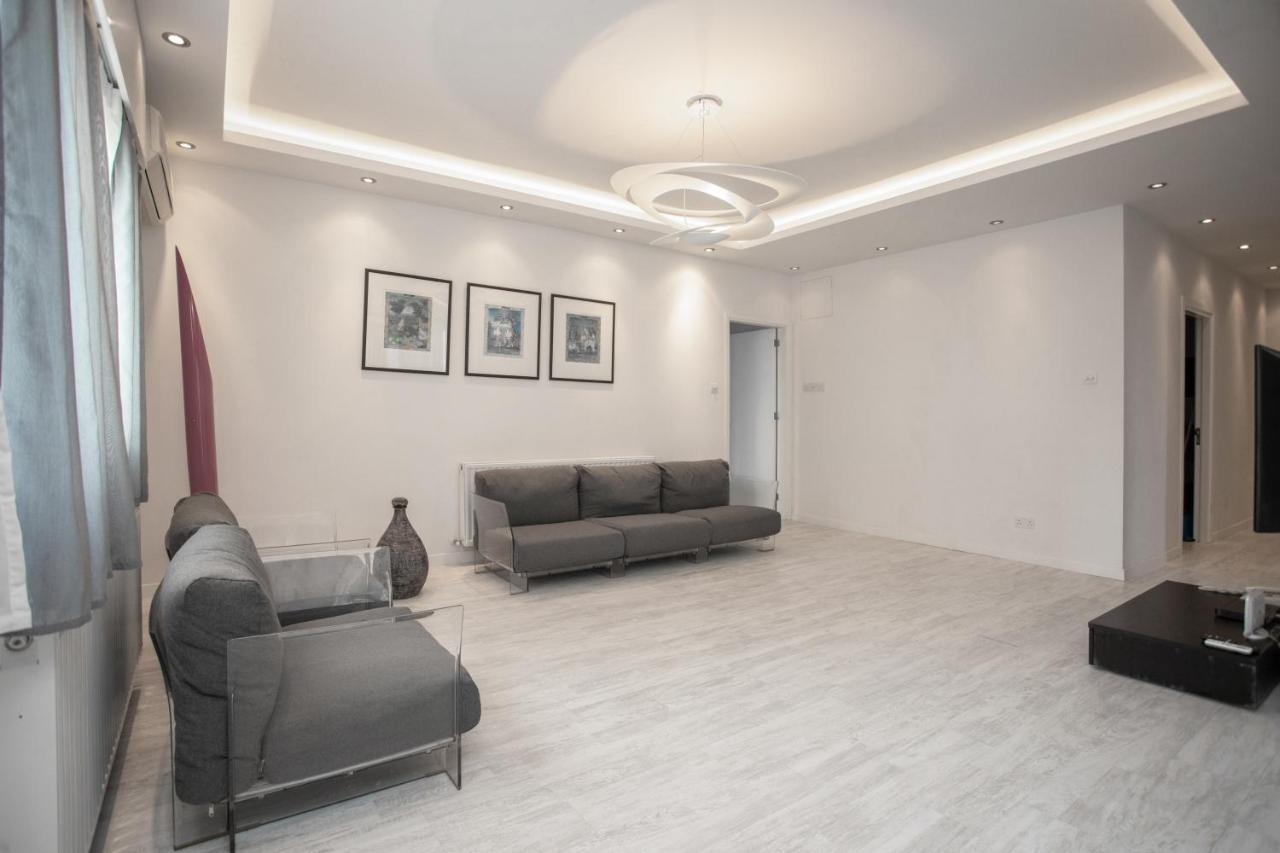 Mayra Seafront Luxury Apartment Limassol Exterior photo